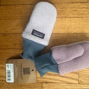 Patagonia Kids' Lavender and Teal Mittens